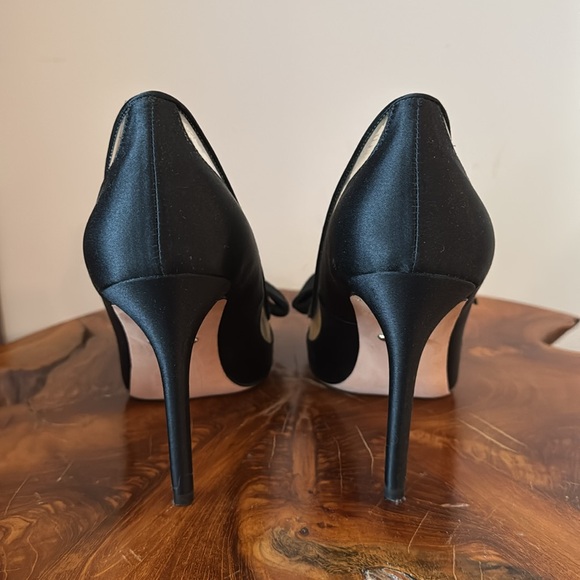 Badgley Mischka Frances Black Bow Heels - Picture 6 of 7